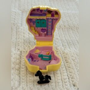 Vintage 1994 Polly Pocket Pony Ridin' Compact Play Set